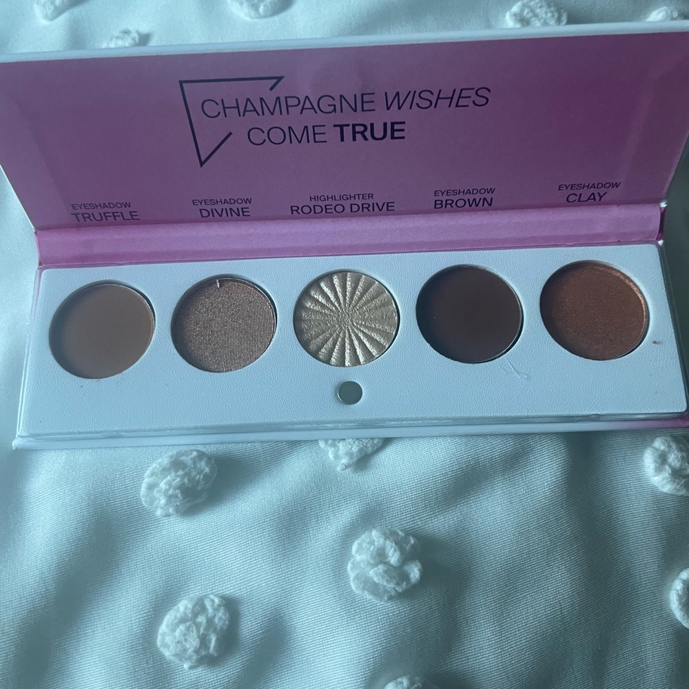 OFRA Signature Palette with Mocha and Bronze Hues